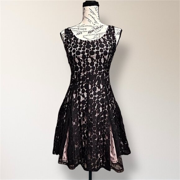 Disney Minnie Rocks the Dots Black Polka Dot Lace Mini Dress Whimsigoth Witchy S - Picture 3 of 9